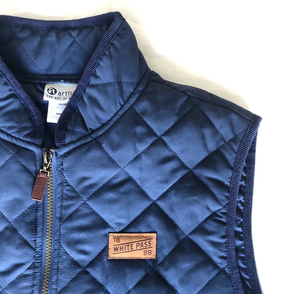 Navy Puffer Vest